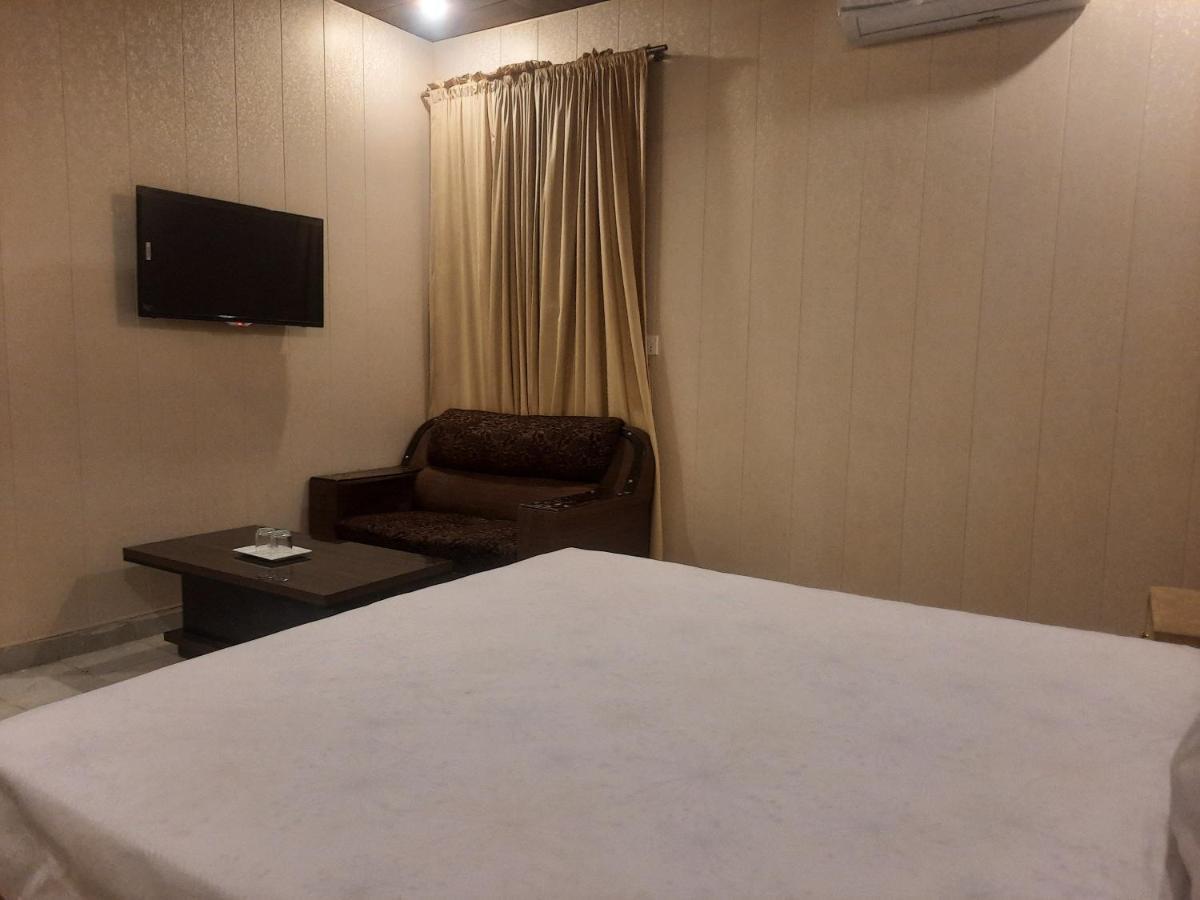 Royal Fort Executive Hotel Gulberg Lahore Exteriér fotografie