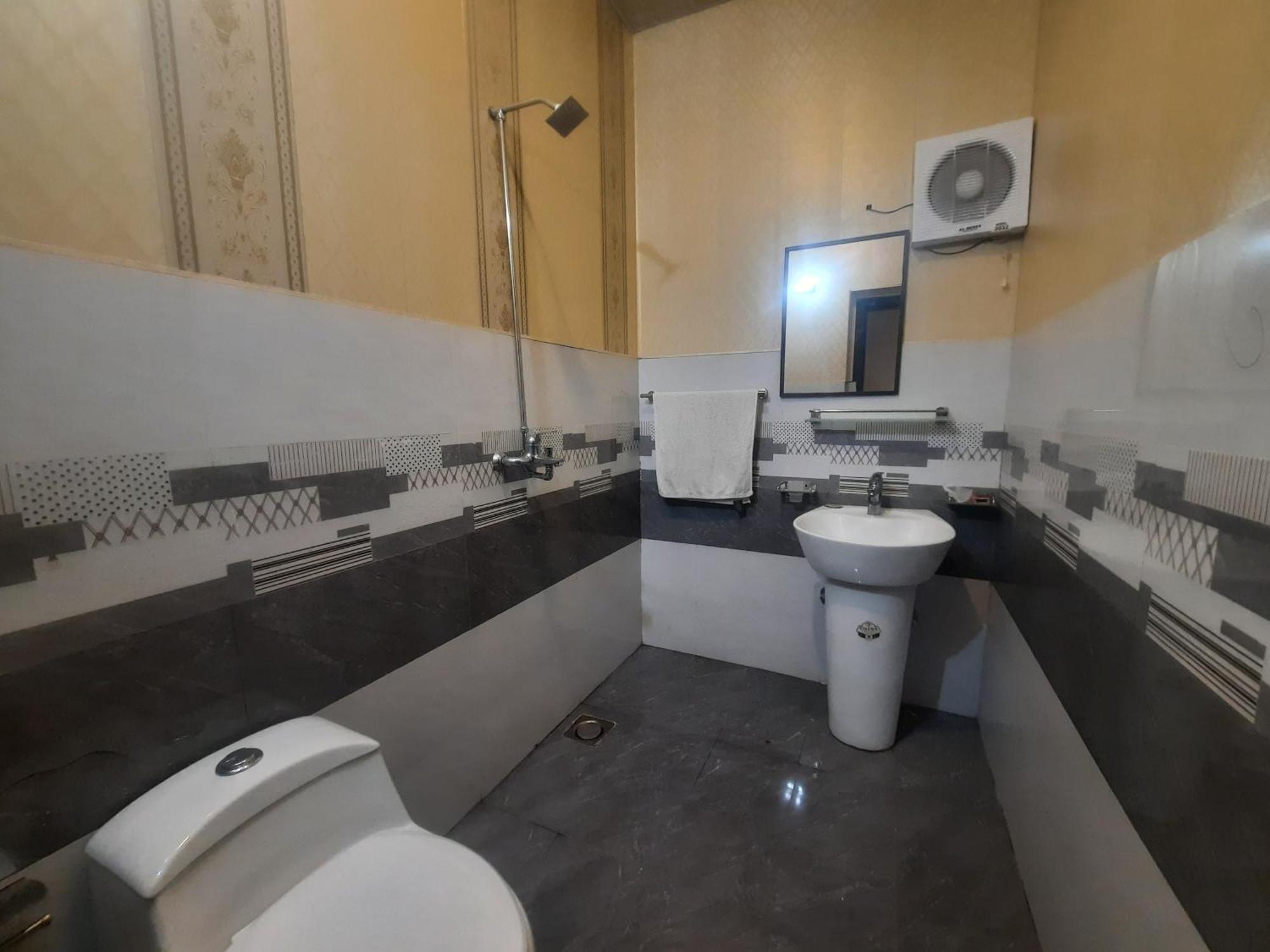 Royal Fort Executive Hotel Gulberg Lahore Pokoj fotografie
